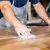 Fungsi dan Tujuan Pengamplasan Selama Proses Finishing Natural Kayu